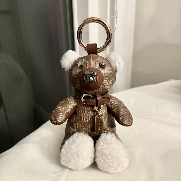 NEW COACH LIMITED EDITION SIGNATURE BROWN BEAR BAG CHARM KEY CHAIN - Picture 3 of 4